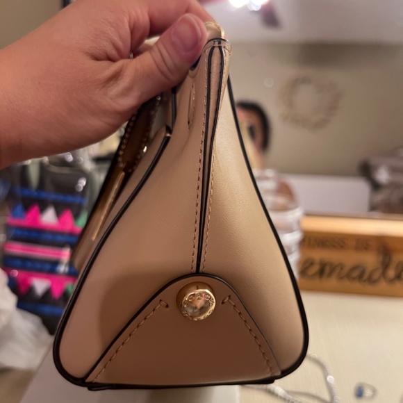 Beautiful Nude coach small purse - Picture 16 of 16